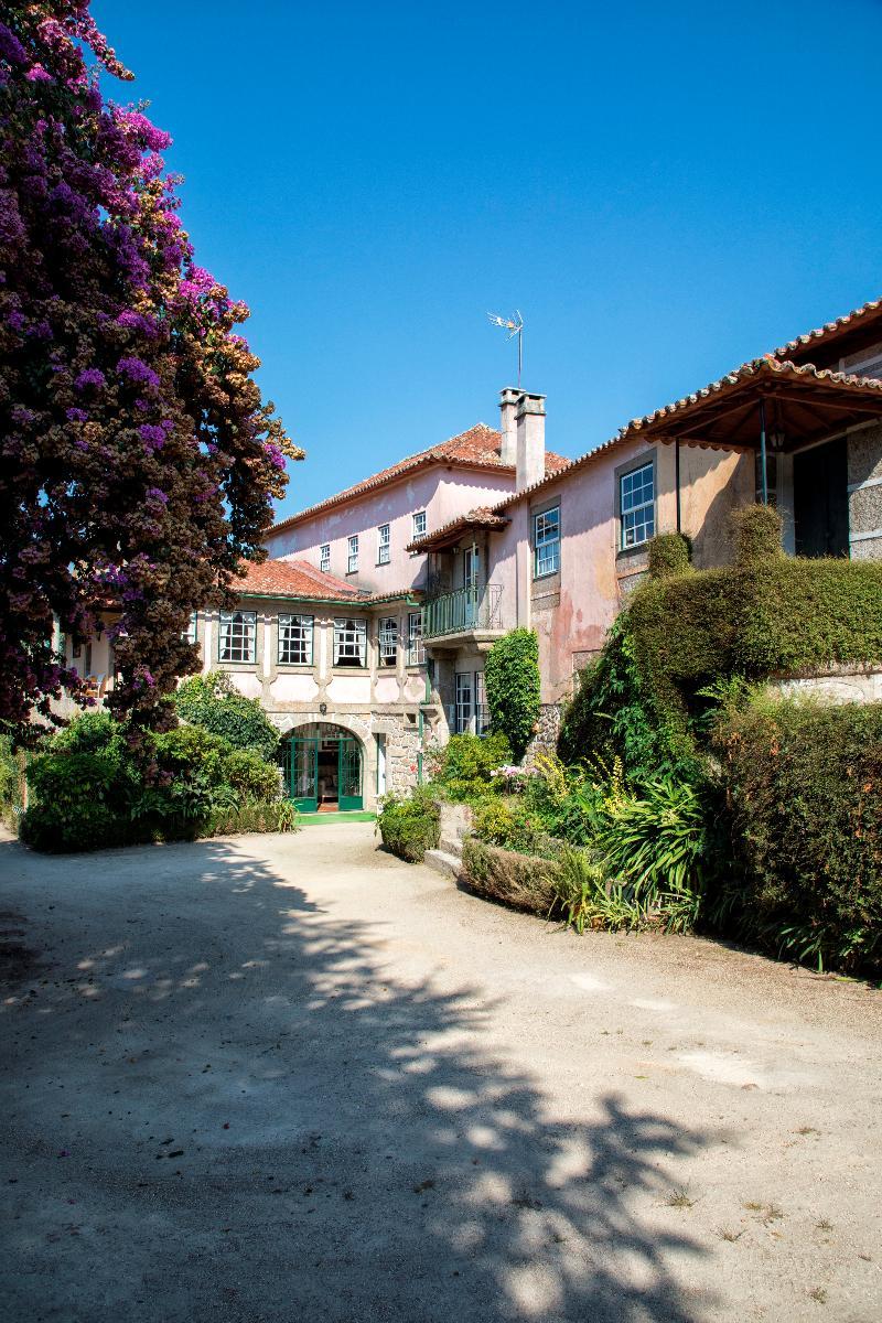 Casa Dos Assentos De Quintiaes Bed & Breakfast Barcelos Exterior photo